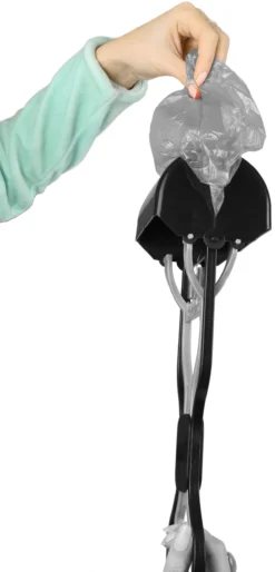 Flamingo Pelle Ramasse-crottes Easy Scoop Noir/gris M 12x10x36,5cm -Chien Fournitures Boutique 67ef0fdb0775178d3848f22f03c1b9d0ca86e47bcb36f37721d14a5f50a5971c scaled